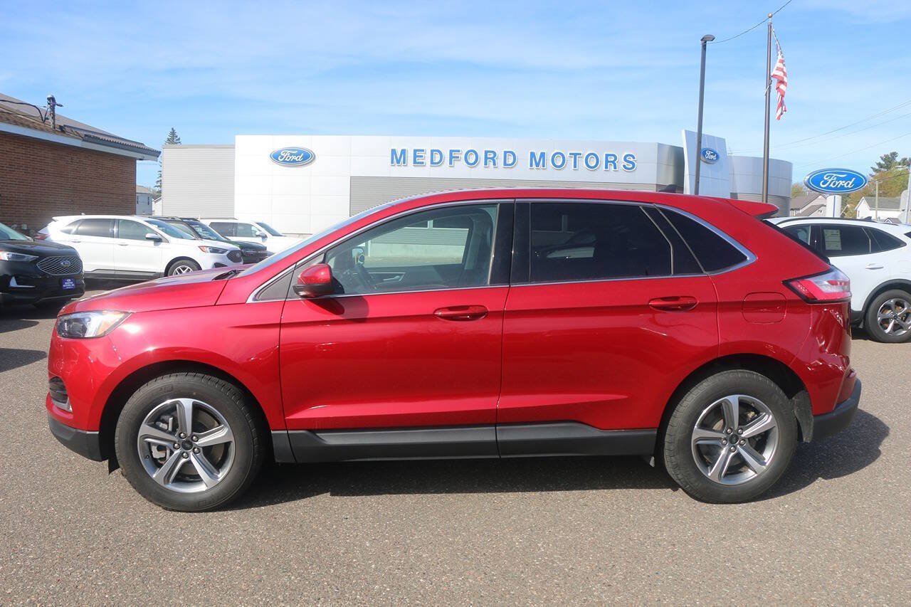 Certified 2024 Ford Edge SEL w/ Convenience Package AWD/4WD image 2