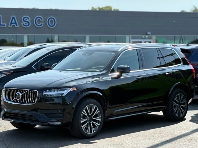 Used 2022 Volvo XC90 T6 Momentum w/ Climate Package image 2