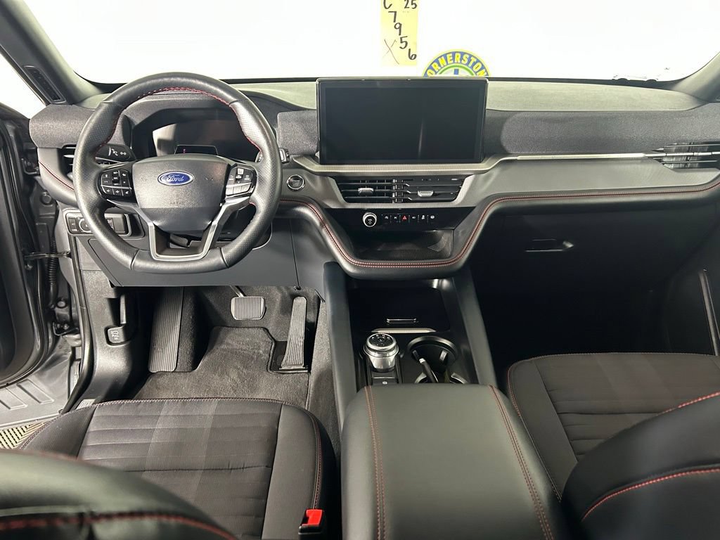 Certified 2025 Ford Explorer ST-Line w/ ST-Line Street Pack AWD/4WD image 7