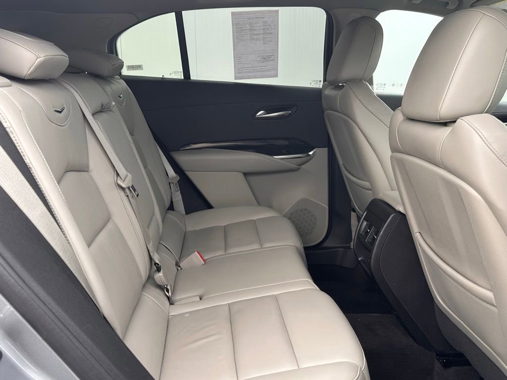 Used 2023 Cadillac XT4 Premium Luxury image 18