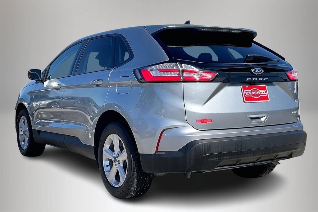 Certified 2022 Ford Edge SE image 2