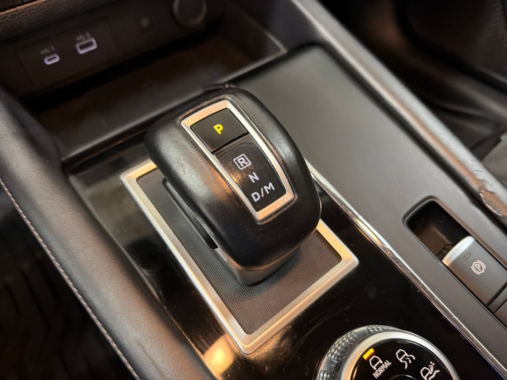 Used 2024 Mitsubishi Outlander SE AWD/4WD image 27