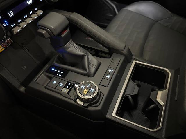 Used 2025 Toyota 4Runner 4WD image 30