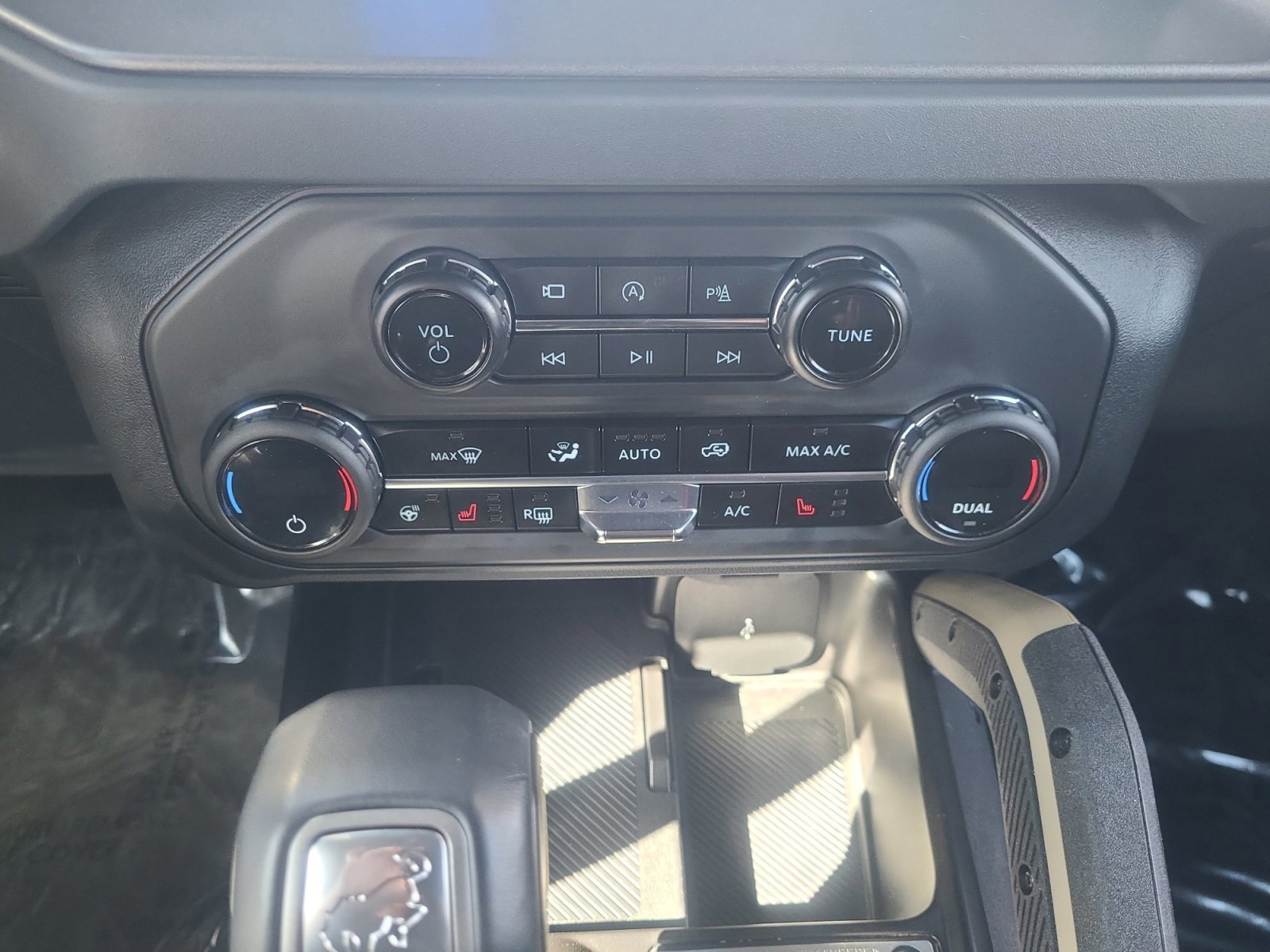 Certified 2025 Ford Bronco Badlands image 30