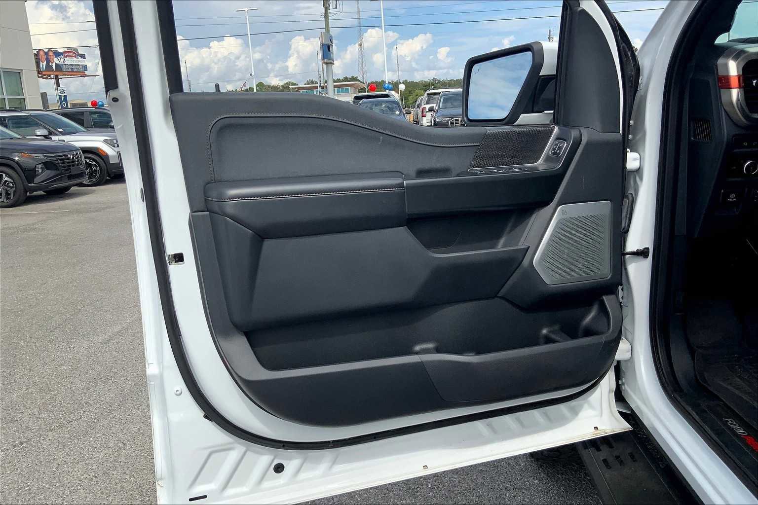 Certified 2023 Ford F150 Raptor w/ Raptor Carbon Fiber Package image 21