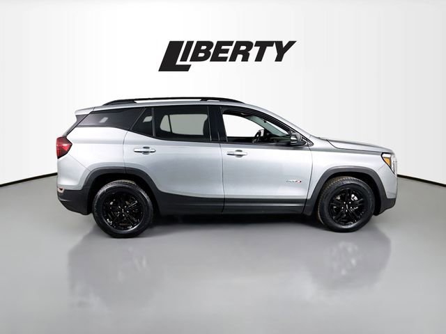 Used 2024 GMC Terrain AT4 image 8