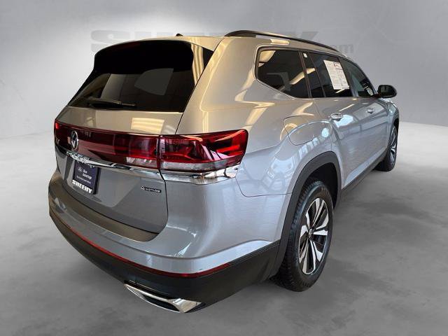 Used 2024 Volkswagen Atlas SE AWD/4WD image 11