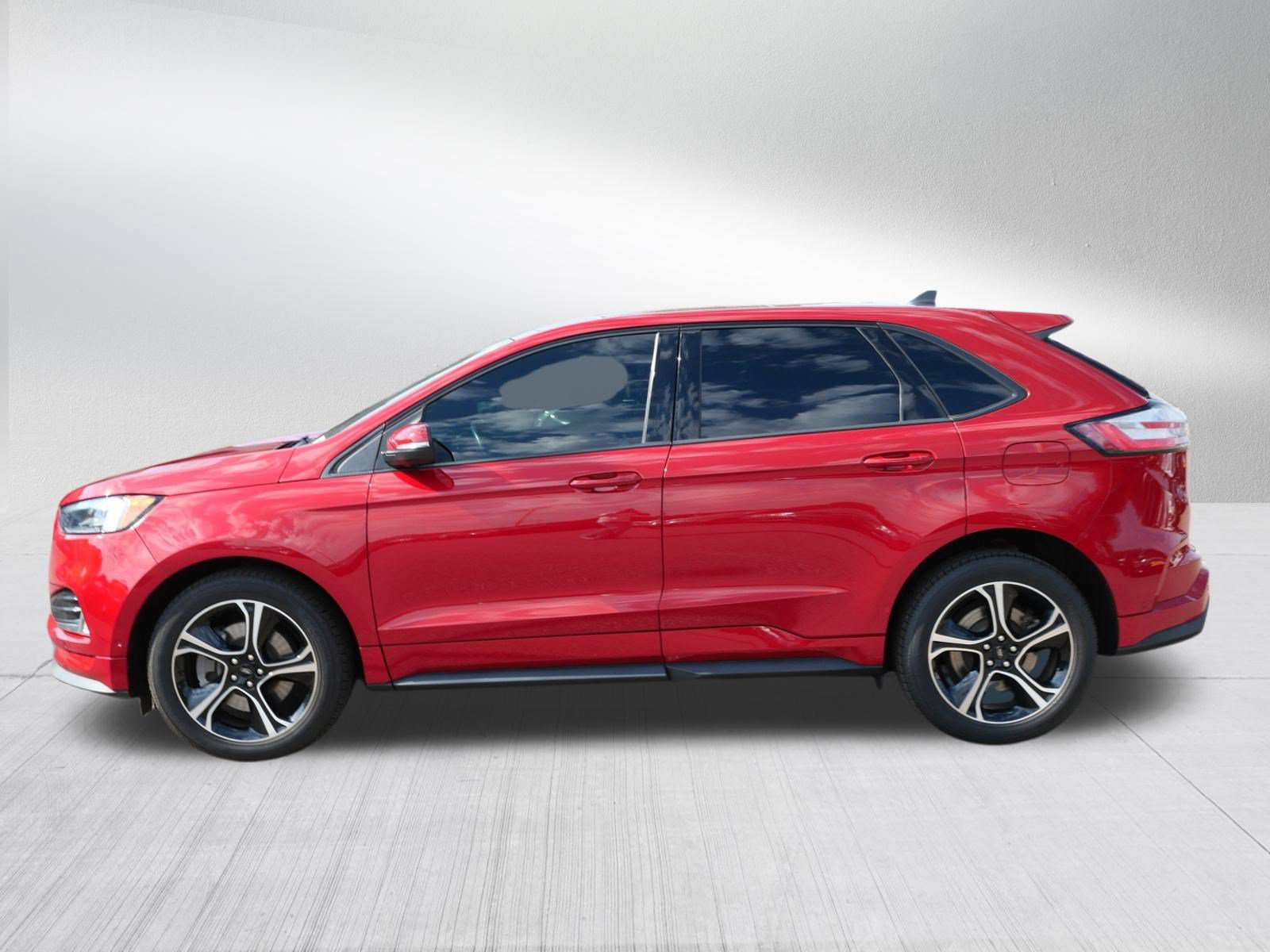 Certified 2022 Ford Edge ST w/ Equipment Group 401A AWD/4WD image 4