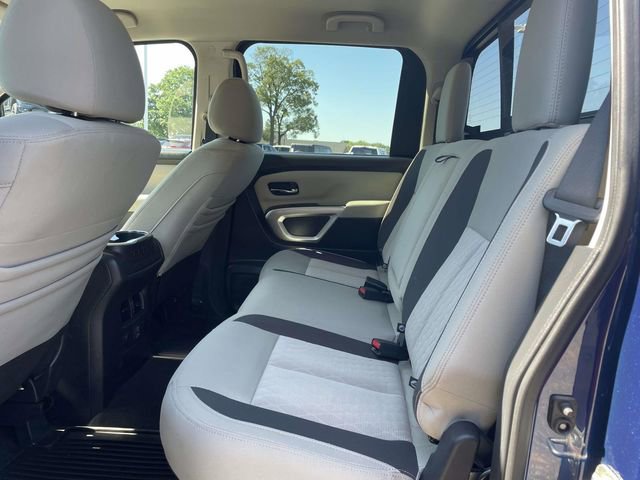Used 2021 Nissan Titan SV w/ SV Convenience Package AWD/4WD image 9