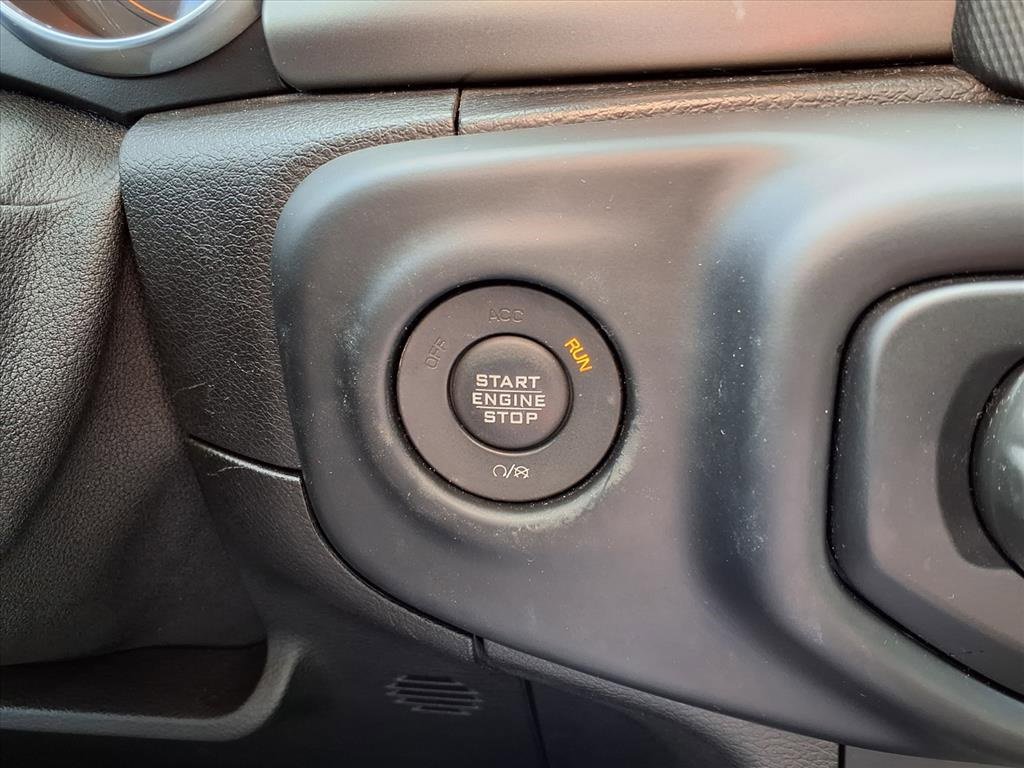 Used 2018 Jeep Wrangler Unlimited Sport image 11