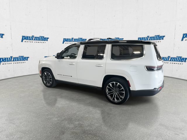 Used 2022 Jeep Grand Wagoneer Series III AWD/4WD image 7