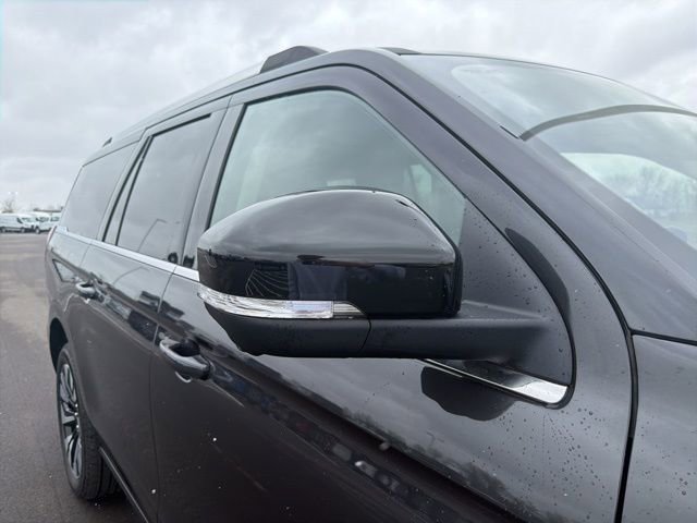 Certified 2025 Ford Expedition Max Platinum w/ Driver's Package image 5