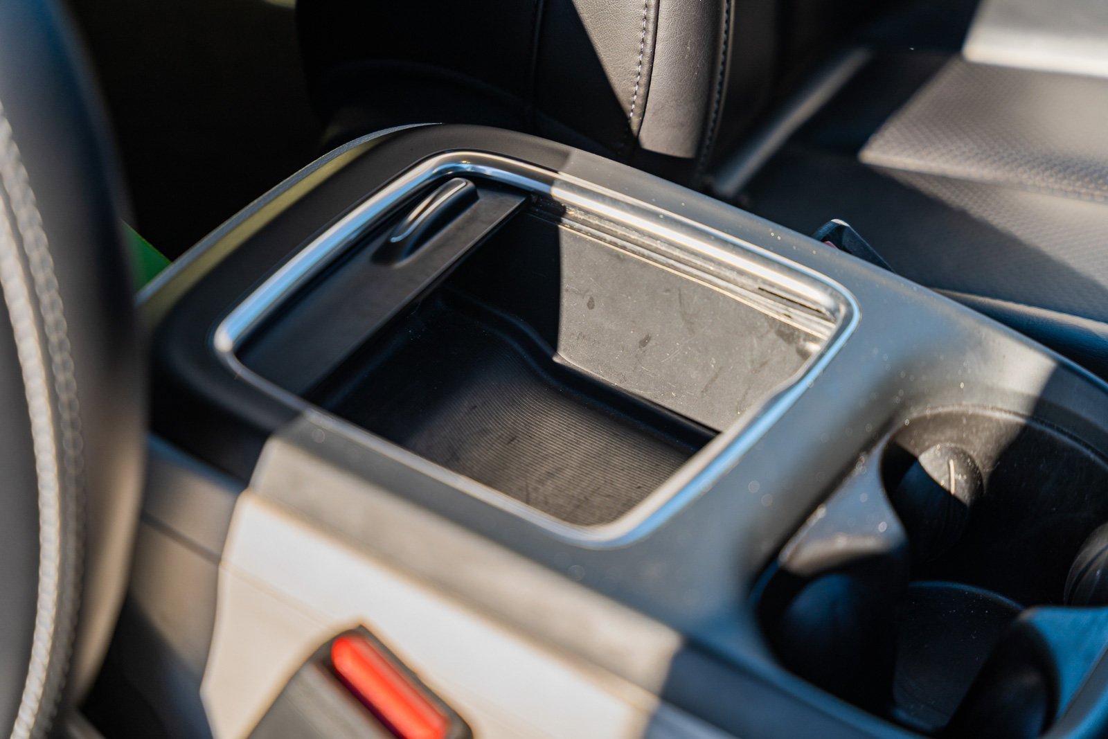 Used 2023 Chrysler Pacifica Touring-L image 11