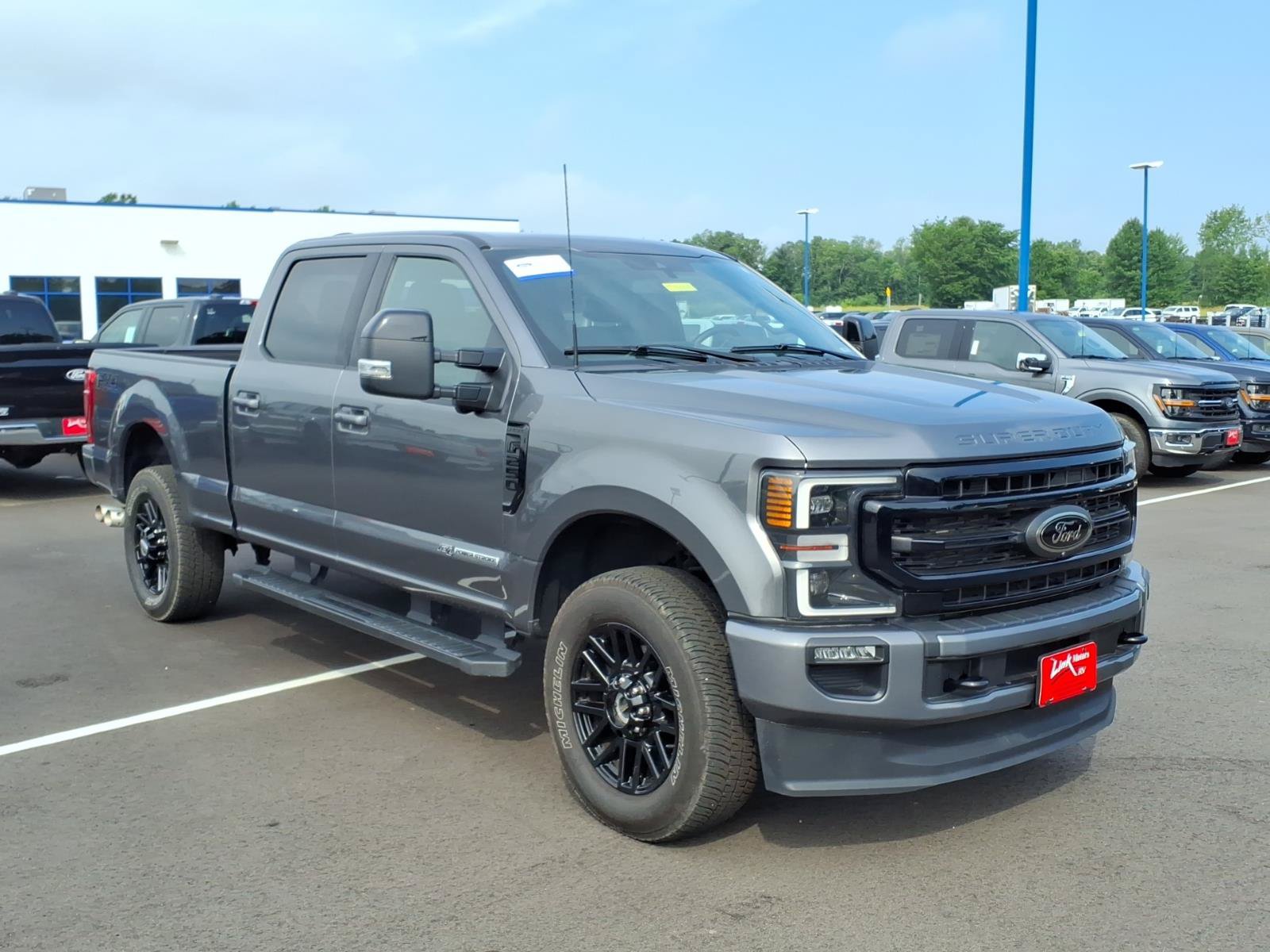 Certified 2022 Ford F250 Lariat w/ Lariat Ultimate Package AWD/4WD image 8