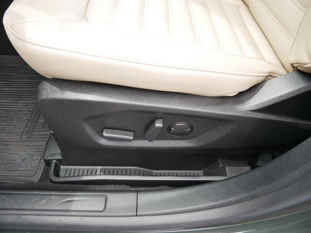 Certified 2022 Ford Edge SEL w/ Convenience Package AWD/4WD image 8