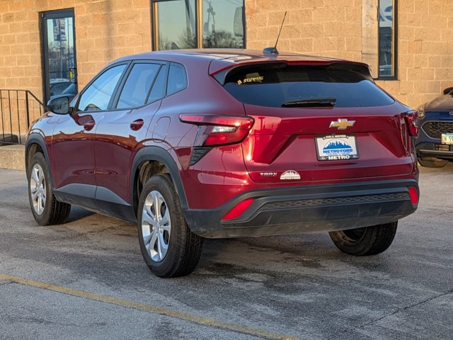 Used 2025 Chevrolet Trax LS FWD image 6