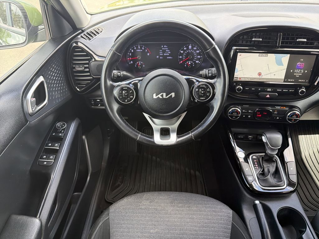 Used 2022 Kia Soul EX FWD image 12