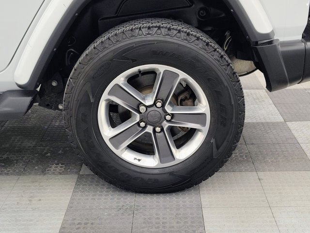 Used 2021 Jeep Wrangler Unlimited Sahara w/ Uconnect 4C Nav & Sound Group AWD/4WD image 17