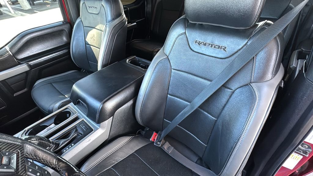 Certified 2018 Ford F150 Raptor w/ Equipment Group 802A Luxury image 23