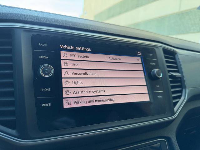 Used 2018 Volkswagen Atlas SE image 28