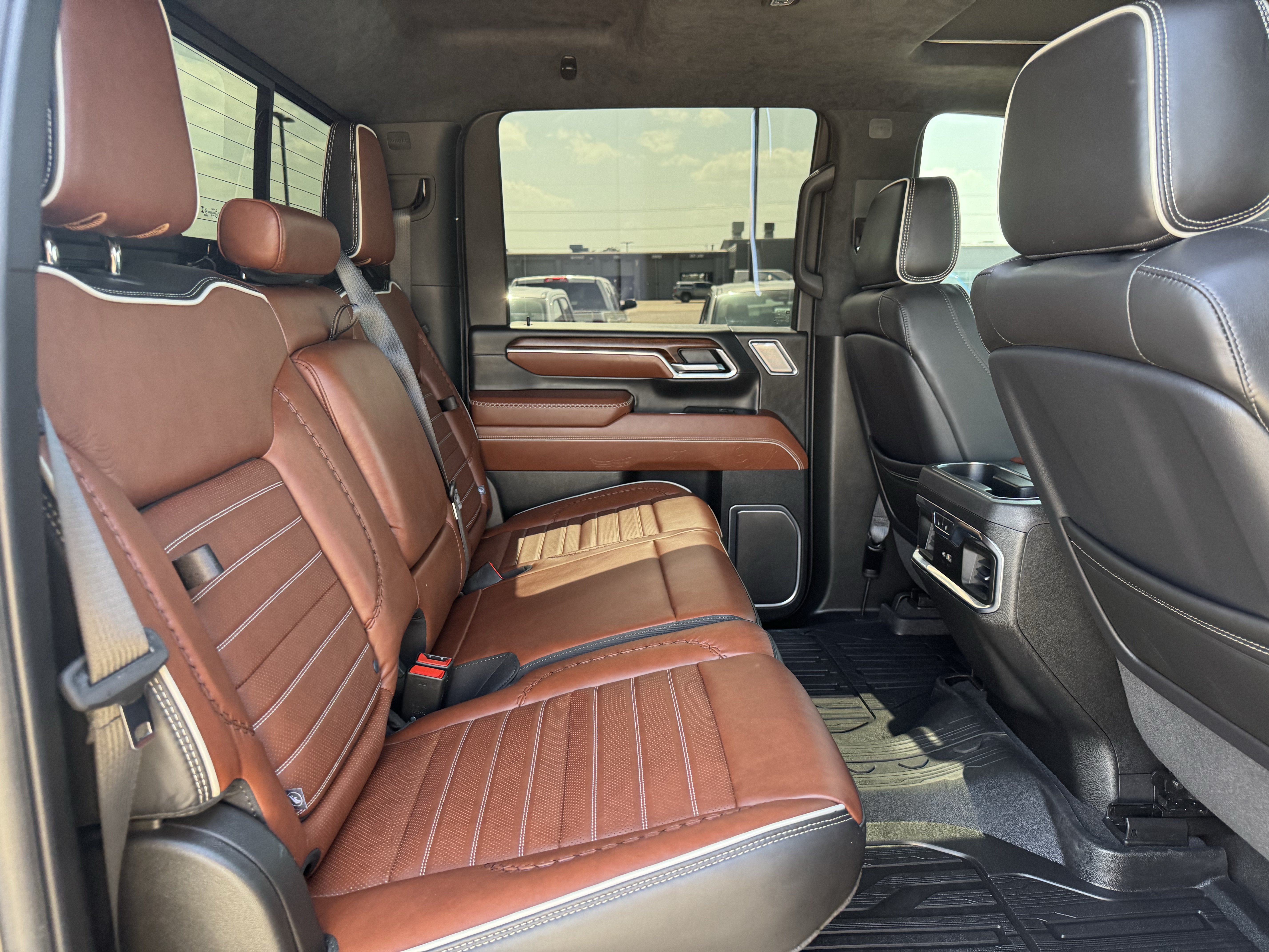 Used 2025 GMC Sierra 2500 Denali Ultimate AWD/4WD image 28