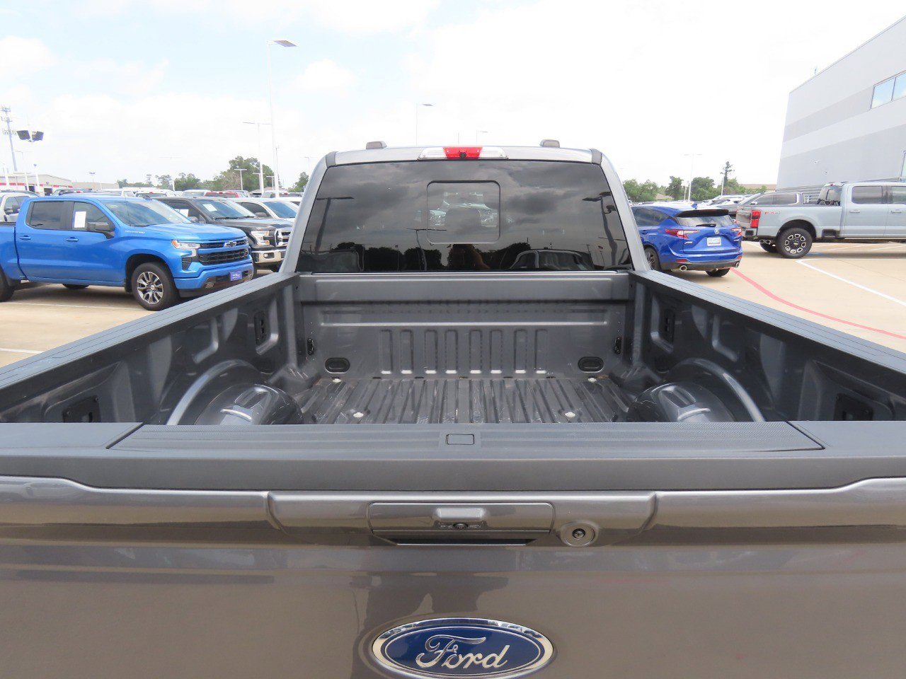 Certified 2024 Ford F250 Lariat w/ Lariat Ultimate Package AWD/4WD image 12