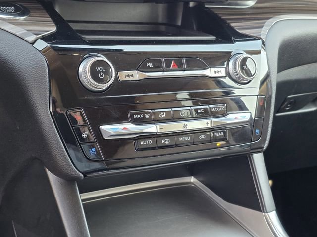 Certified 2023 Ford Explorer Limited image 19