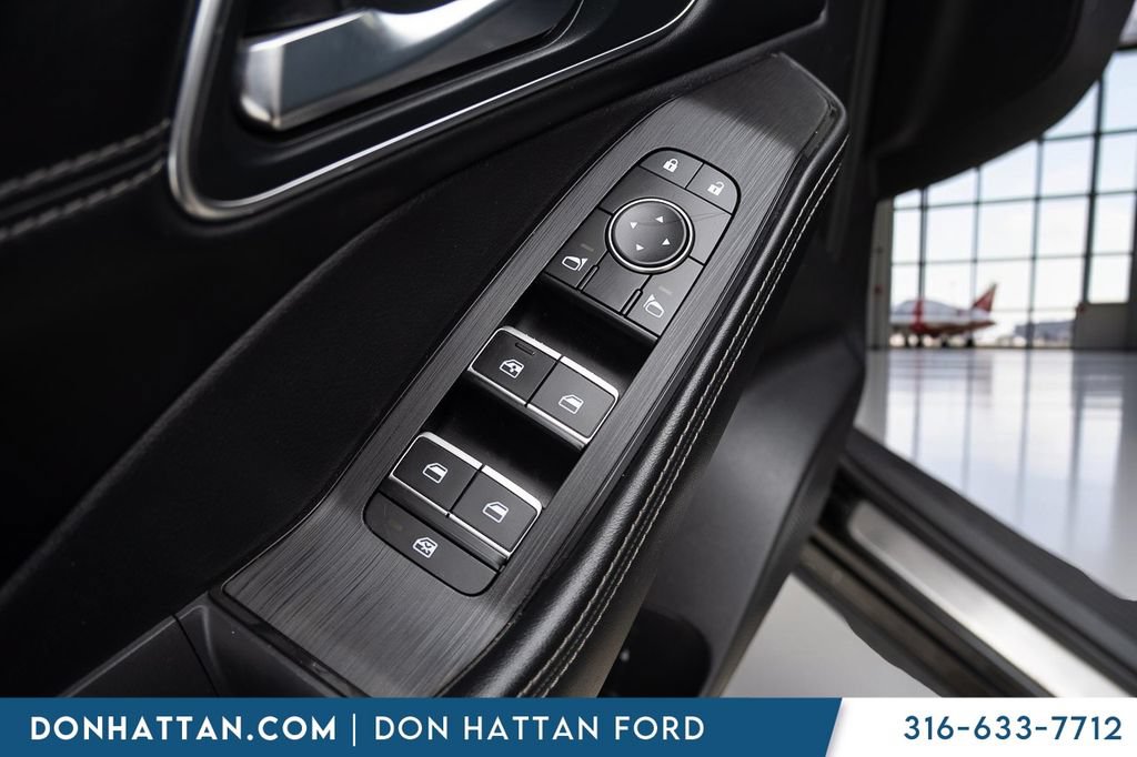 Used 2023 Nissan Rogue Platinum w/ Platinum Premium Package AWD/4WD image 16