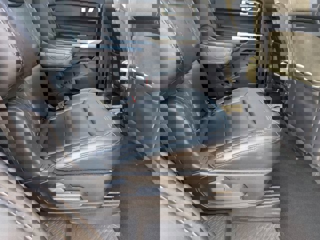 Certified 2023 Ford Explorer XLT w/ Equipment Group 202A image 25