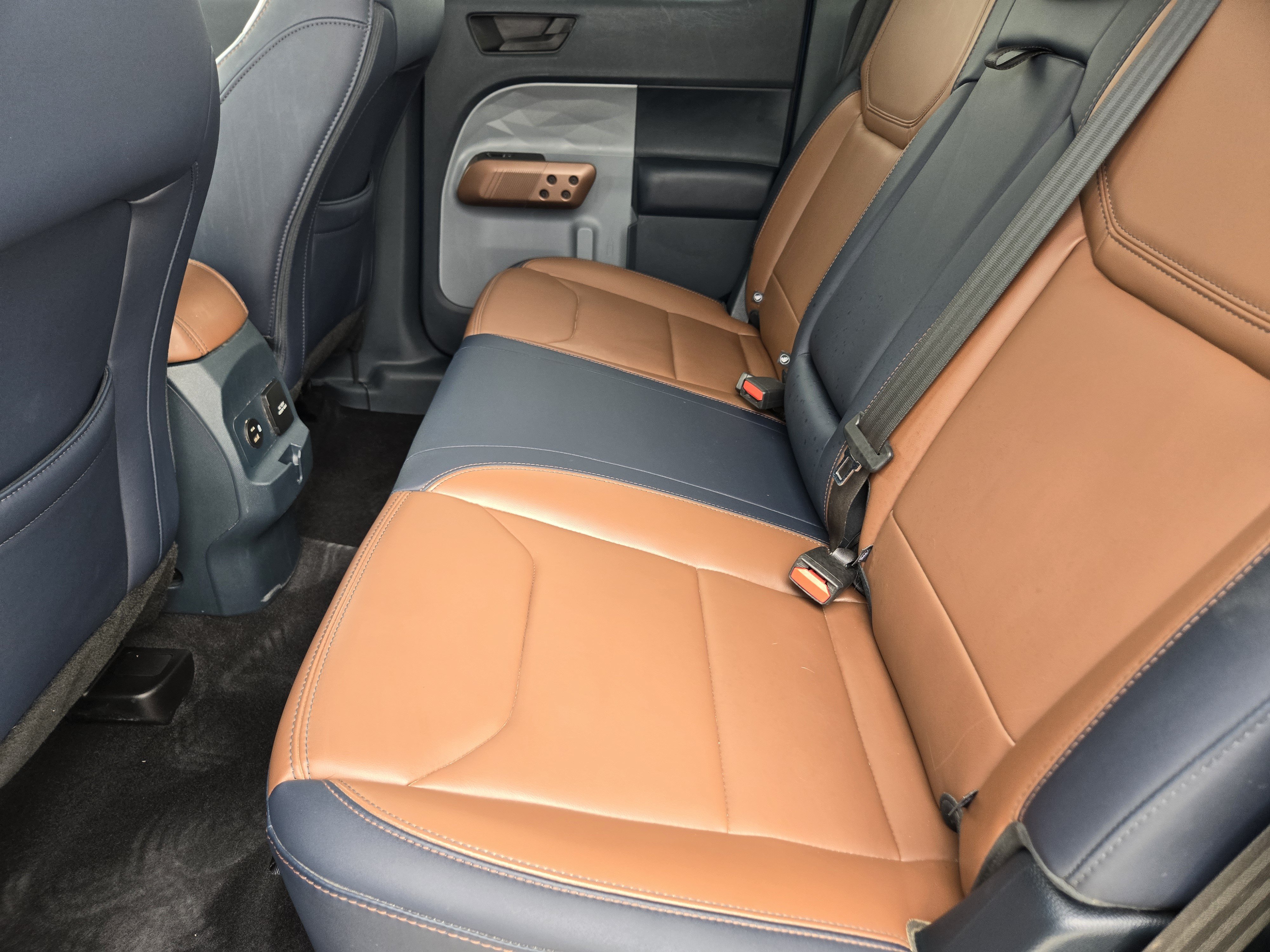 Certified 2024 Ford Maverick Lariat FWD image 28