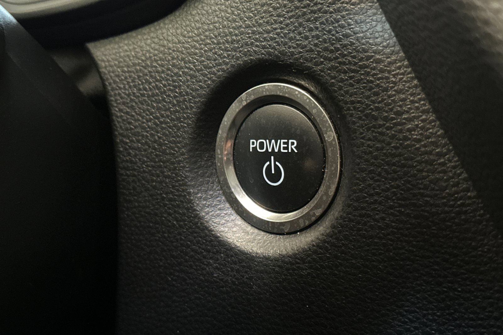 Used 2024 Toyota Corolla LE w/ LE Convenience Package FWD image 22