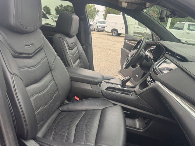 Used 2019 Cadillac XT5 Platinum AWD/4WD image 39