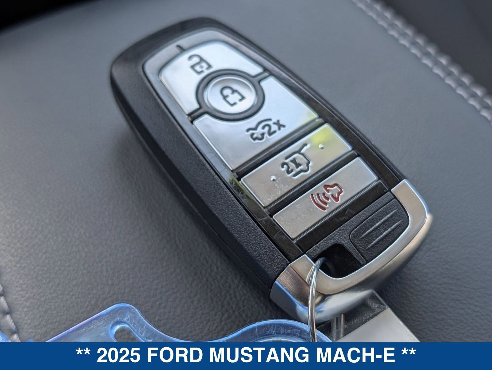 Certified 2025 Ford Mustang Mach-E Select w/ Comfort Package Lite image 33