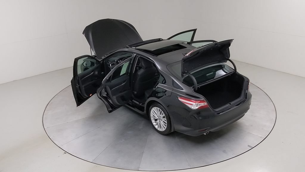 Used 2018 Toyota Camry XLE FWD image 52