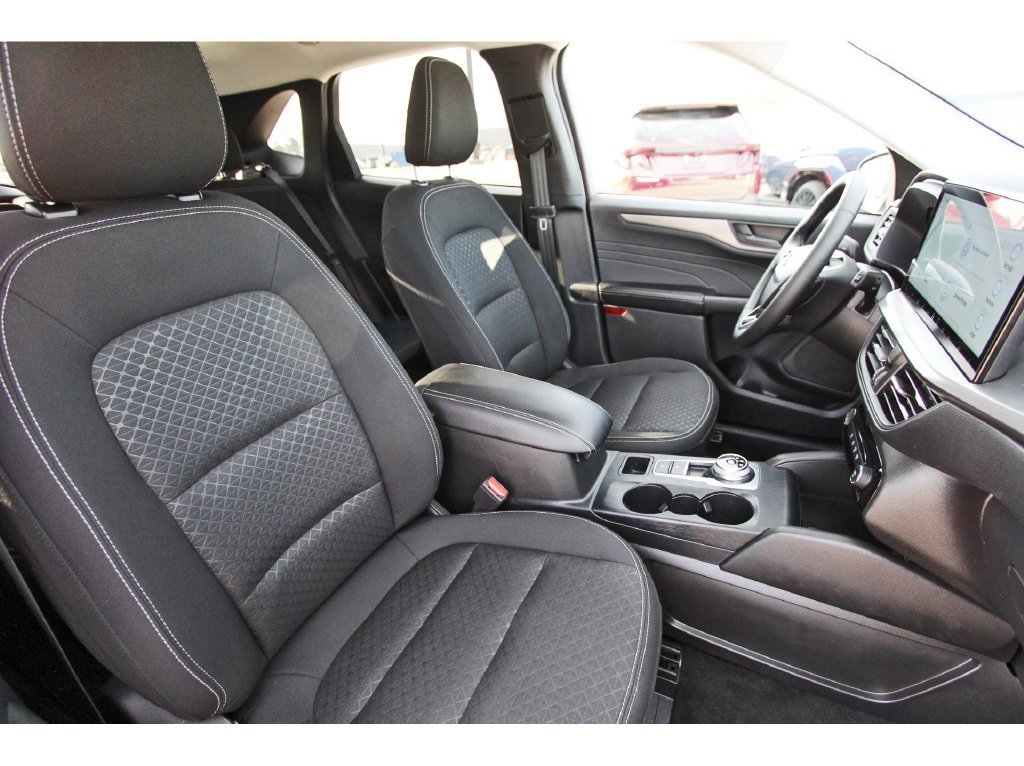 Certified 2025 Ford Escape Active w/ Tech Pack #1 FWD image 32
