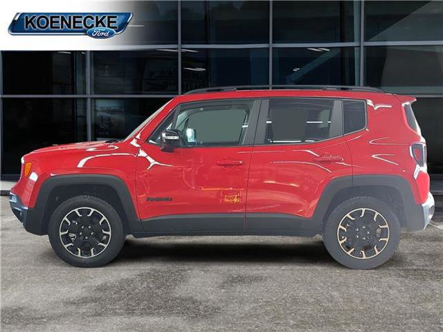 Used 2023 Jeep Renegade Latitude AWD/4WD image 6