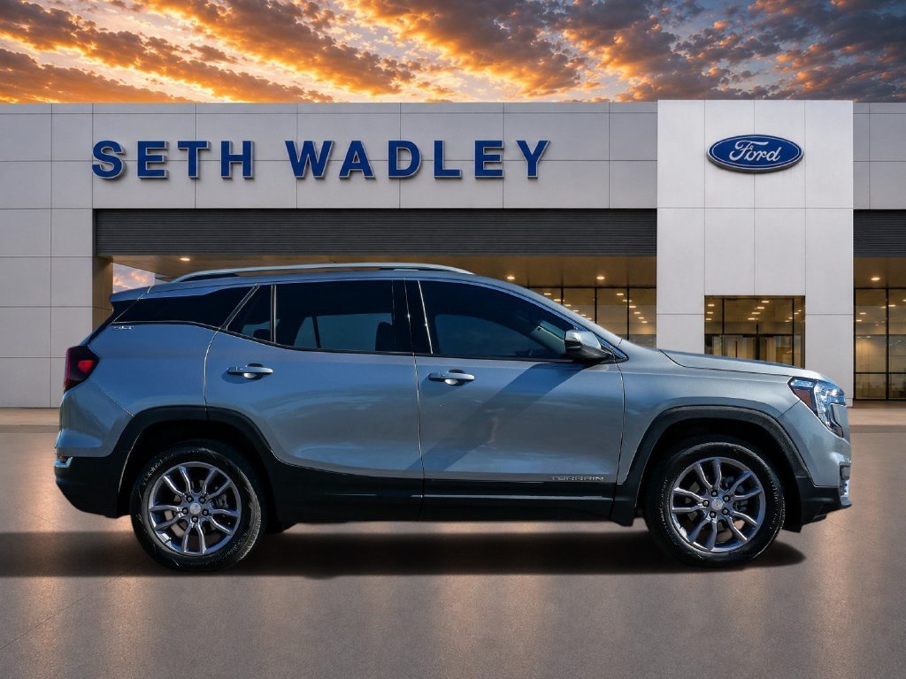 Used 2023 GMC Terrain SLT AWD/4WD image 8