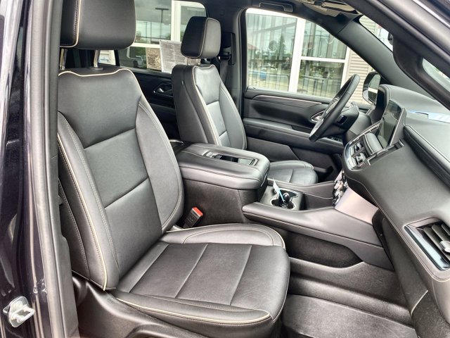 Used 2024 GMC Yukon XL SLT w/ SLT Luxury Package AWD/4WD image 21