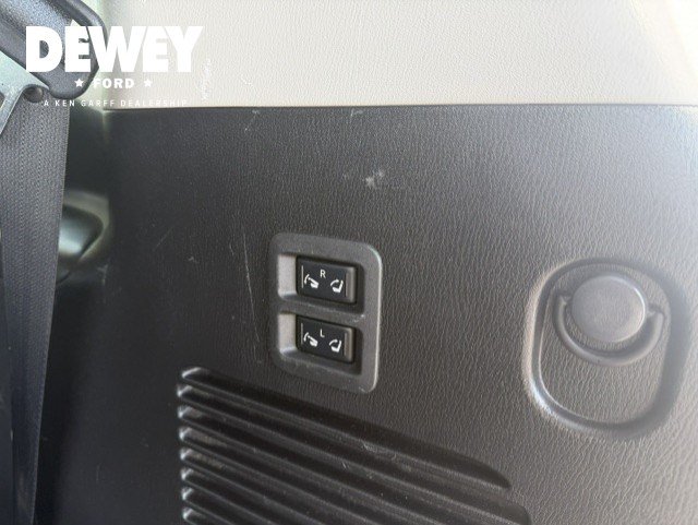 Used 2022 Nissan Armada Platinum w/ Captain's Chairs Package AWD/4WD image 35