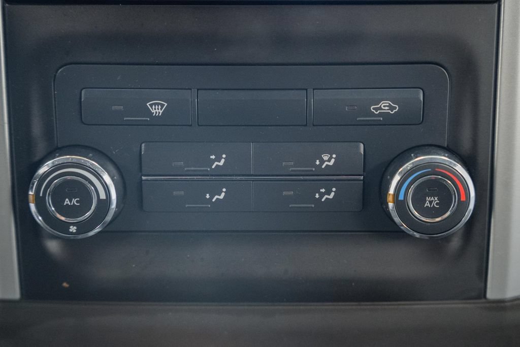 Used 2021 Nissan Frontier SV RWD image 23