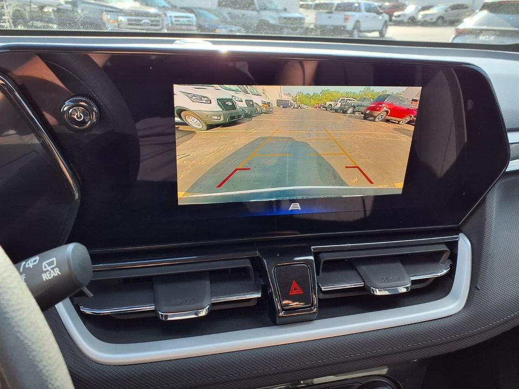 Used 2024 Chevrolet TrailBlazer LT FWD image 11