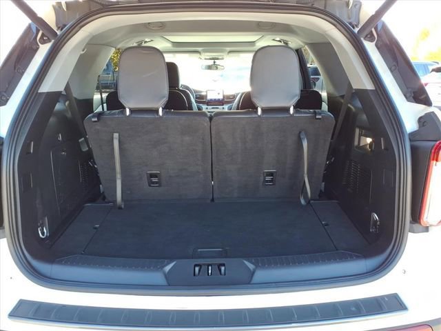 Certified 2023 Ford Explorer XLT w/ Equipment Group 202A image 20