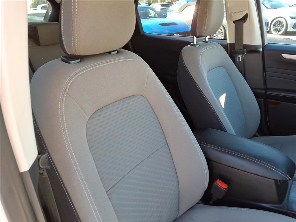 Certified 2022 Ford Escape SE image 12