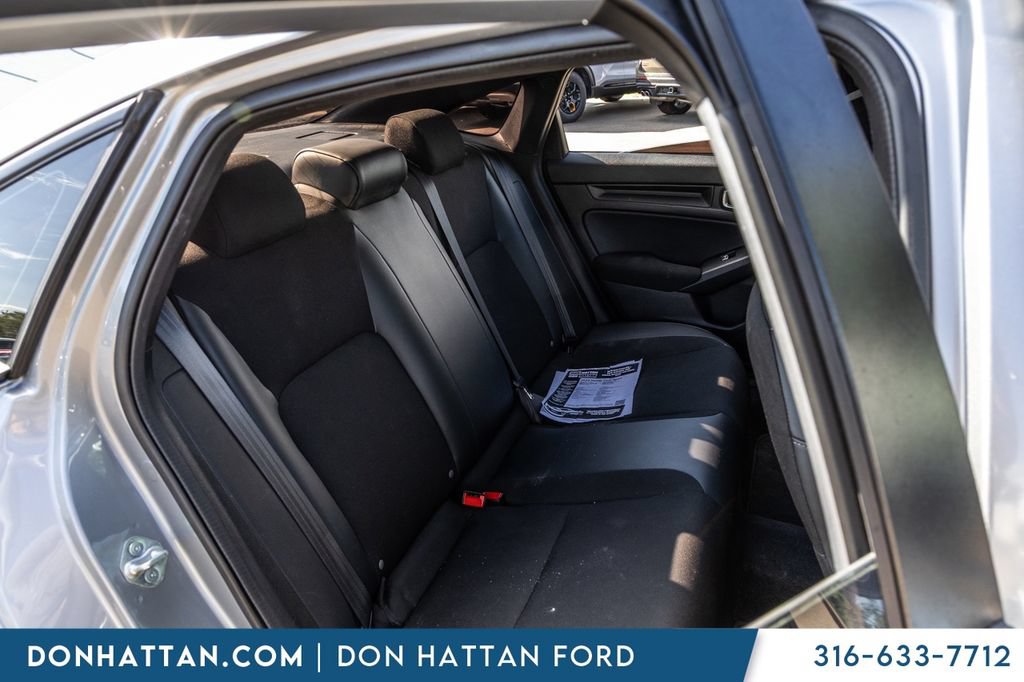 Used 2023 Honda Civic Sport image 19