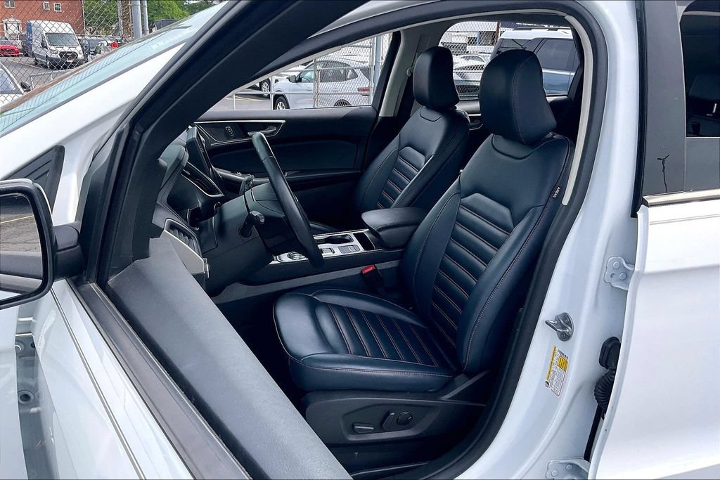 Certified 2023 Ford Edge SEL w/ Sport Appearance Package AWD/4WD image 24