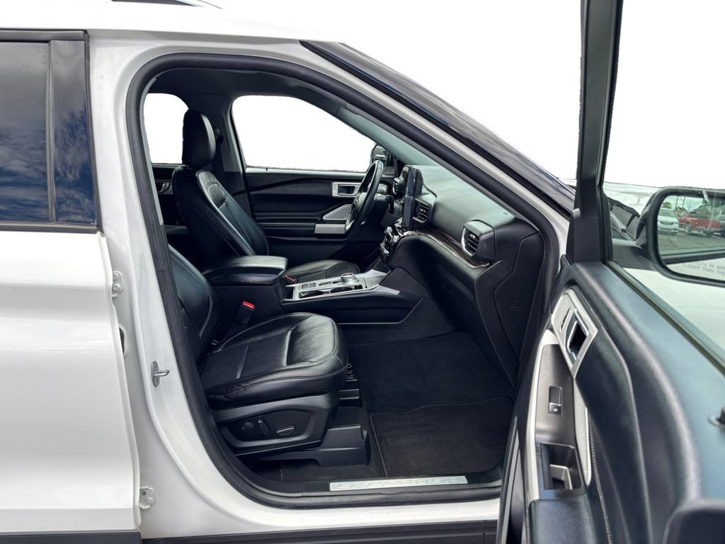 Certified 2022 Ford Explorer Limited w/ Limited Technology Package RWD image 22
