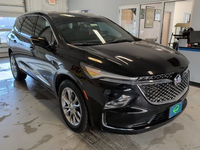 Used 2022 Buick Enclave Avenir image 8