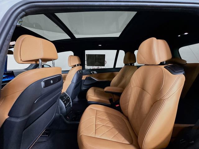 Used 2024 BMW X7 xDrive40i w/ M Sport Package image 29