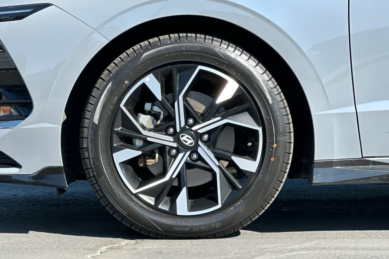 Used 2025 Hyundai Sonata SEL FWD image 25