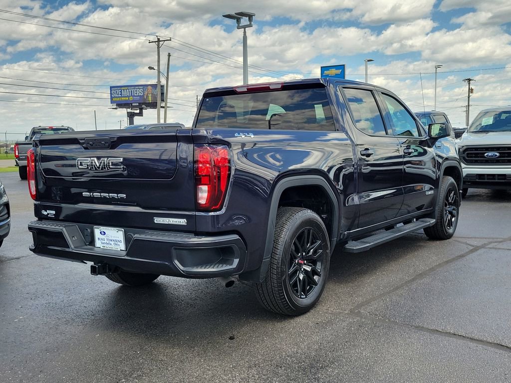 Used 2024 GMC Sierra 1500 Elevation w/ LPO, Elevation Black Package AWD/4WD image 4